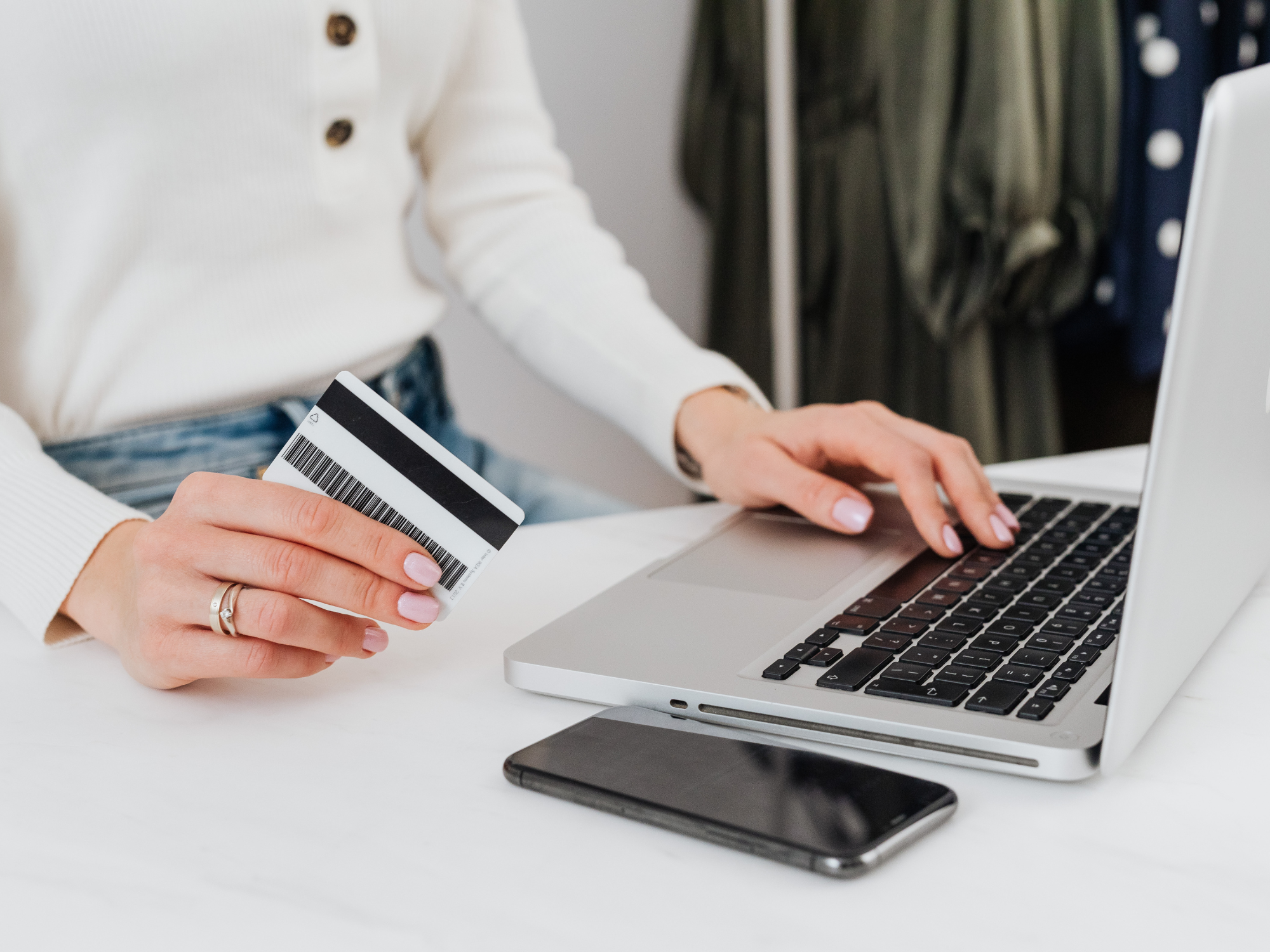 Service client e-commerce : absorbez vos pics d'activité sans perdre en qualité