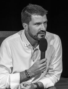 Pierre équipe fAIbrik Pierre contactez-nous